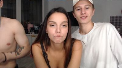 roshelle_xxx public webcam profile photo 5