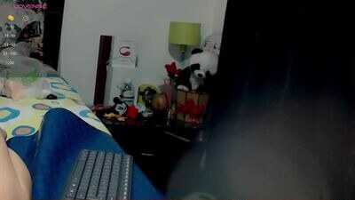 roshy_multisquirt public webcam profile photo 2