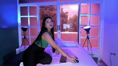 rosie_chell public webcam profile photo 3