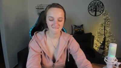 rousereed public webcam profile photo 4