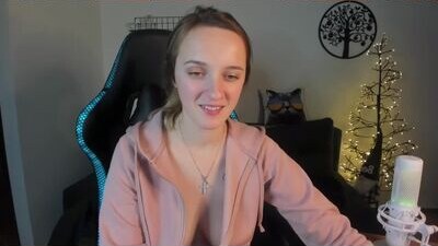 rousereed public webcam profile photo 8