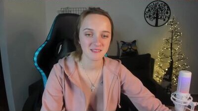 rousereed public webcam profile photo 9