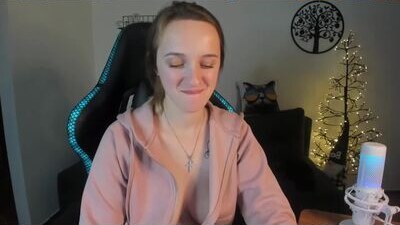 rousereed public webcam profile photo 10