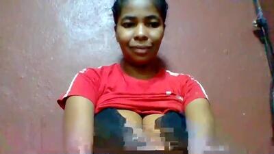 rovaelyah public webcam profile photo 3