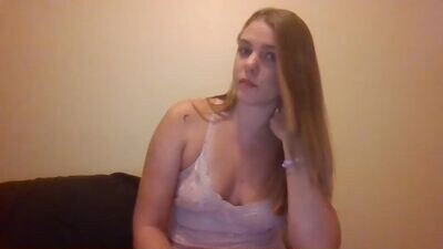 roxanna93 public webcam profile photo 2