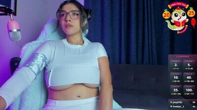 roxy_clark public webcam profile photo 7