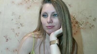 roxyfox18x01 public webcam profile photo 2