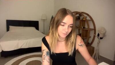 roxysweetdream public webcam profile photo 8