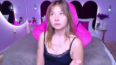 royalburmaldvibes public webcam profile photo 10