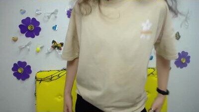 rrtinaredly public webcam profile photo 10