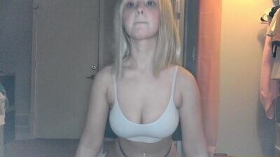 rubylanee public webcam profile photo 3