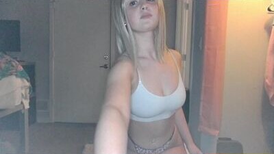 rubylanee public webcam profile photo 9