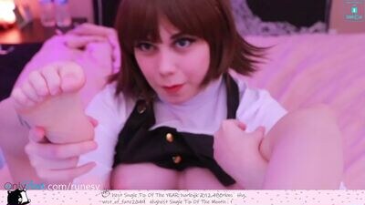 runesy public webcam profile photo 3