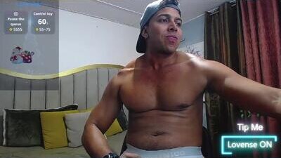 ryan_nesson public webcam profile photo 5