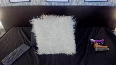 saara__queen public webcam profile photo 3