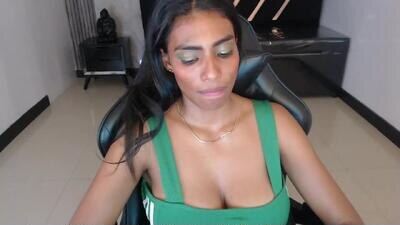 saara_ch1 public webcam profile photo 2