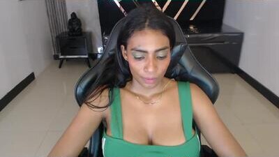 saara_ch1 public webcam profile photo 7