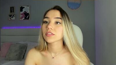 sabrinarey_ public webcam profile photo 8