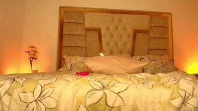 safia_sterling public webcam profile photo 8