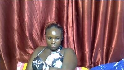 sally_bee1 public webcam profile photo 6