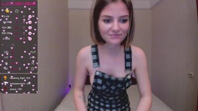 sally_siu public webcam profile photo 3