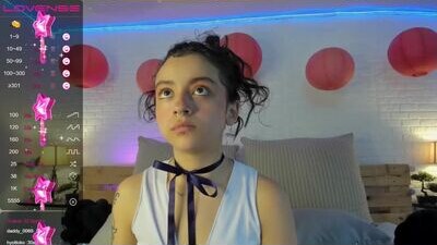 samii_monroe public webcam profile photo 6