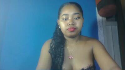 saniazzhh public webcam profile photo 3