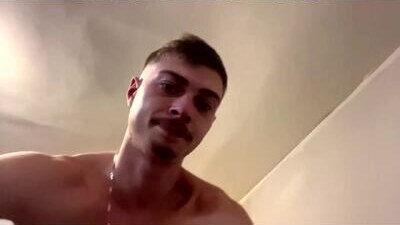 santacervenak public webcam profile photo 9
