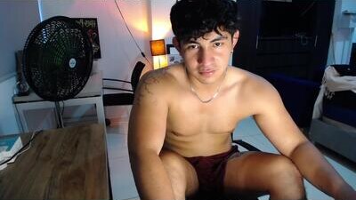 santii_jr public webcam profile photo 8