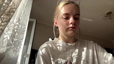 santinalabonne public webcam profile photo 5