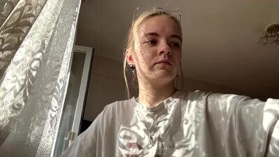 santinalabonne public webcam profile photo 6