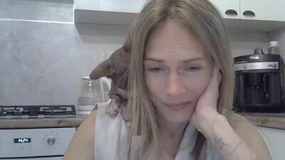 sara_killian public webcam profile photo 6