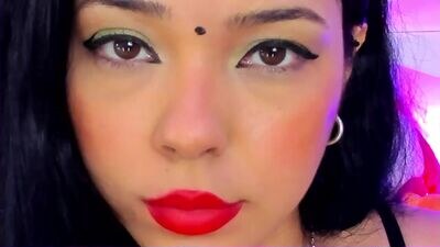 saraathompson public webcam profile photo 3