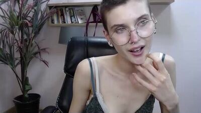 sarah_desire01