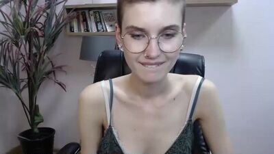 sarah_desire01 public webcam profile photo 4