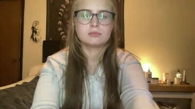 sarahmartin420 public webcam profile photo 2