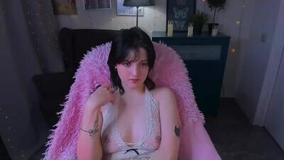 sarahshelby public webcam profile photo 7