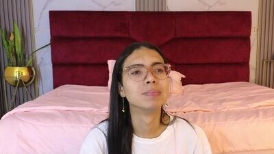 sarasaenz_99 public webcam profile photo 4