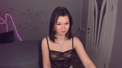 saravivid public webcam profile photo 2