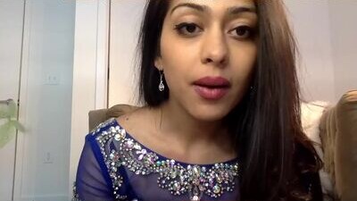 saravunovix public webcam profile photo 7