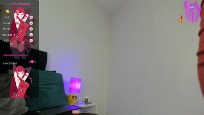 saray_extrovert1 public webcam profile photo 10