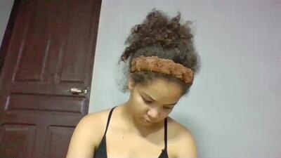 sarhon917962 public webcam profile photo 2