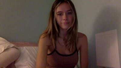 sarshqueen public webcam profile photo 2