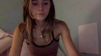 sarshqueen public webcam profile photo 3