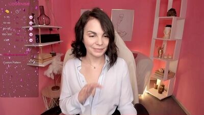 sasha_mi11er public webcam profile photo 4
