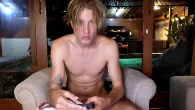 sashenkka public webcam profile photo 6