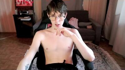 sat1sfaction public webcam profile photo 6