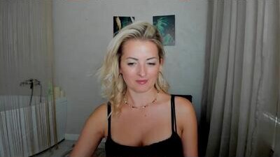 satinedesire public webcam profile photo 7