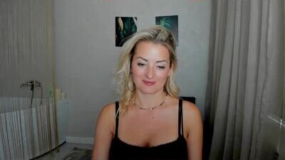 satinedesire public webcam profile photo 8
