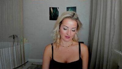 satinedesire public webcam profile photo 9